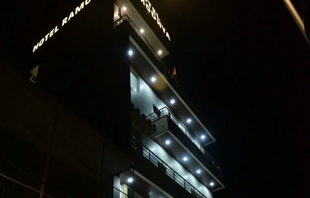 Gallery Picture